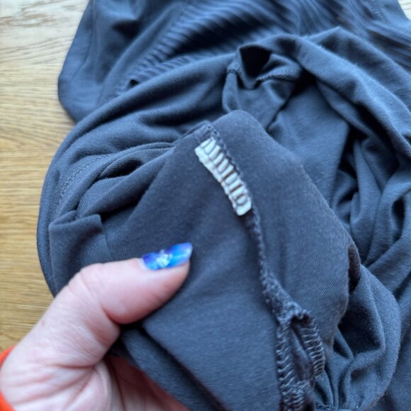 Old Navy Active Tops Bundle Gray Black Size Medium - Picture 9 of 14